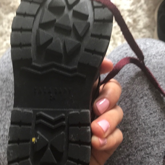 Shoes - Picture 5 of 5